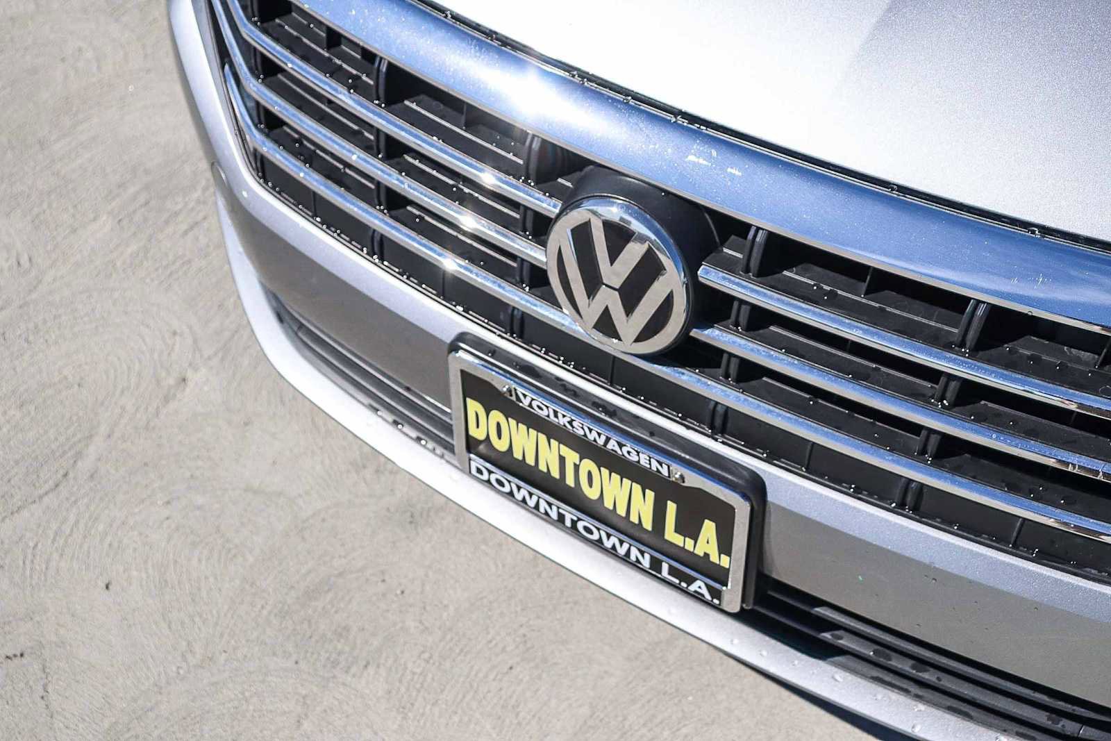 Used 2019 Volkswagen Jetta S w/ Driver Assistance Package image 8