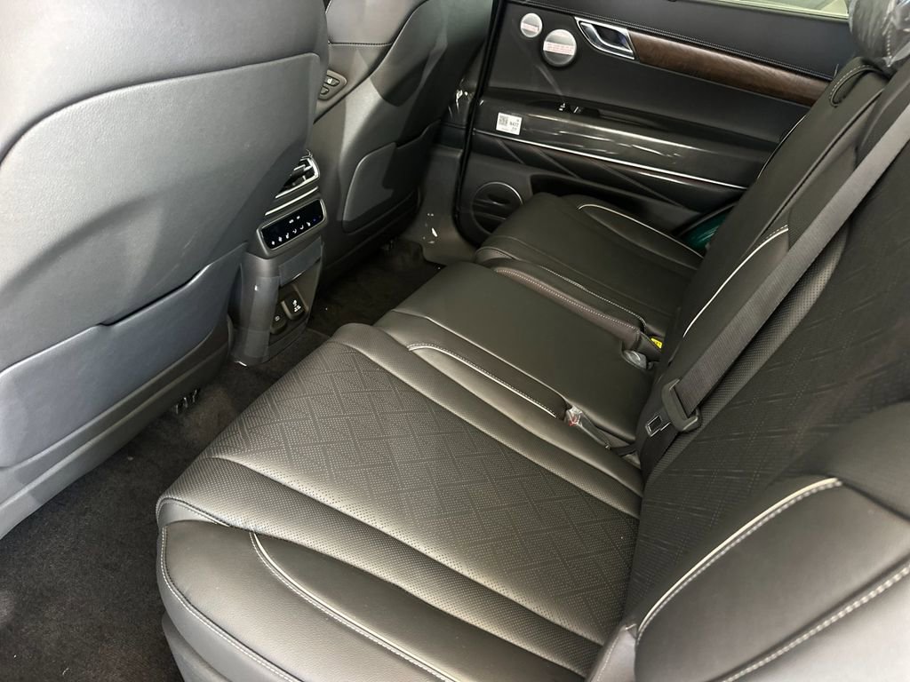 New 2026 Genesis GV80 2.5T Prestige image 12