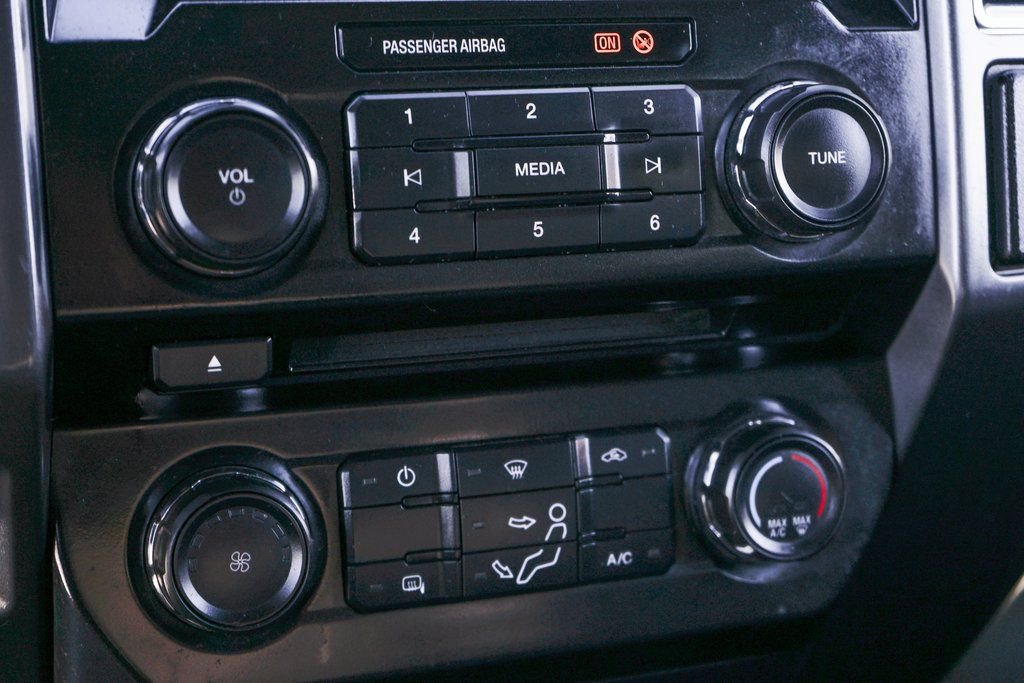 Used 2017 Ford F250 XLT w/ XLT Value Package image 30