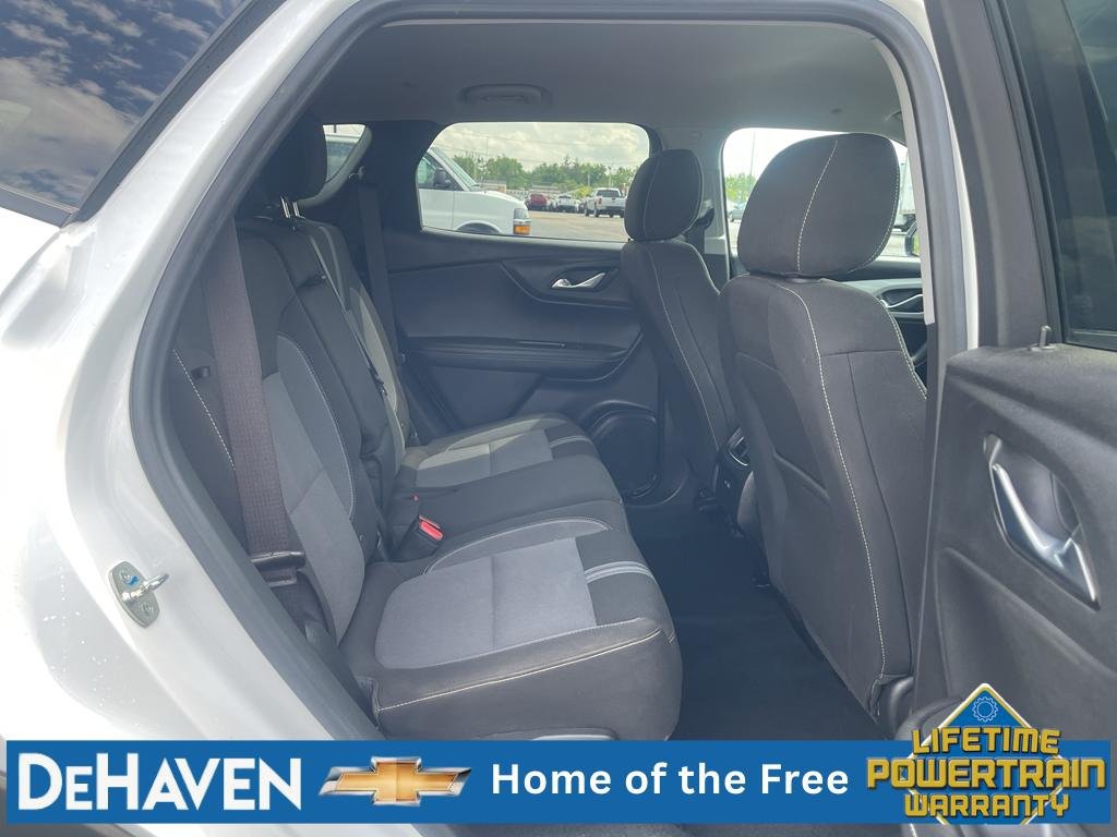 Used 2025 Chevrolet Blazer LT AWD/4WD image 26