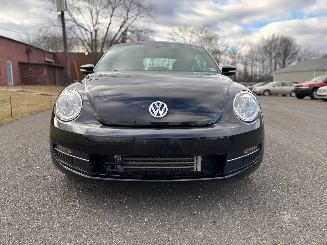 Used 2014 Volkswagen Beetle TDI image 2