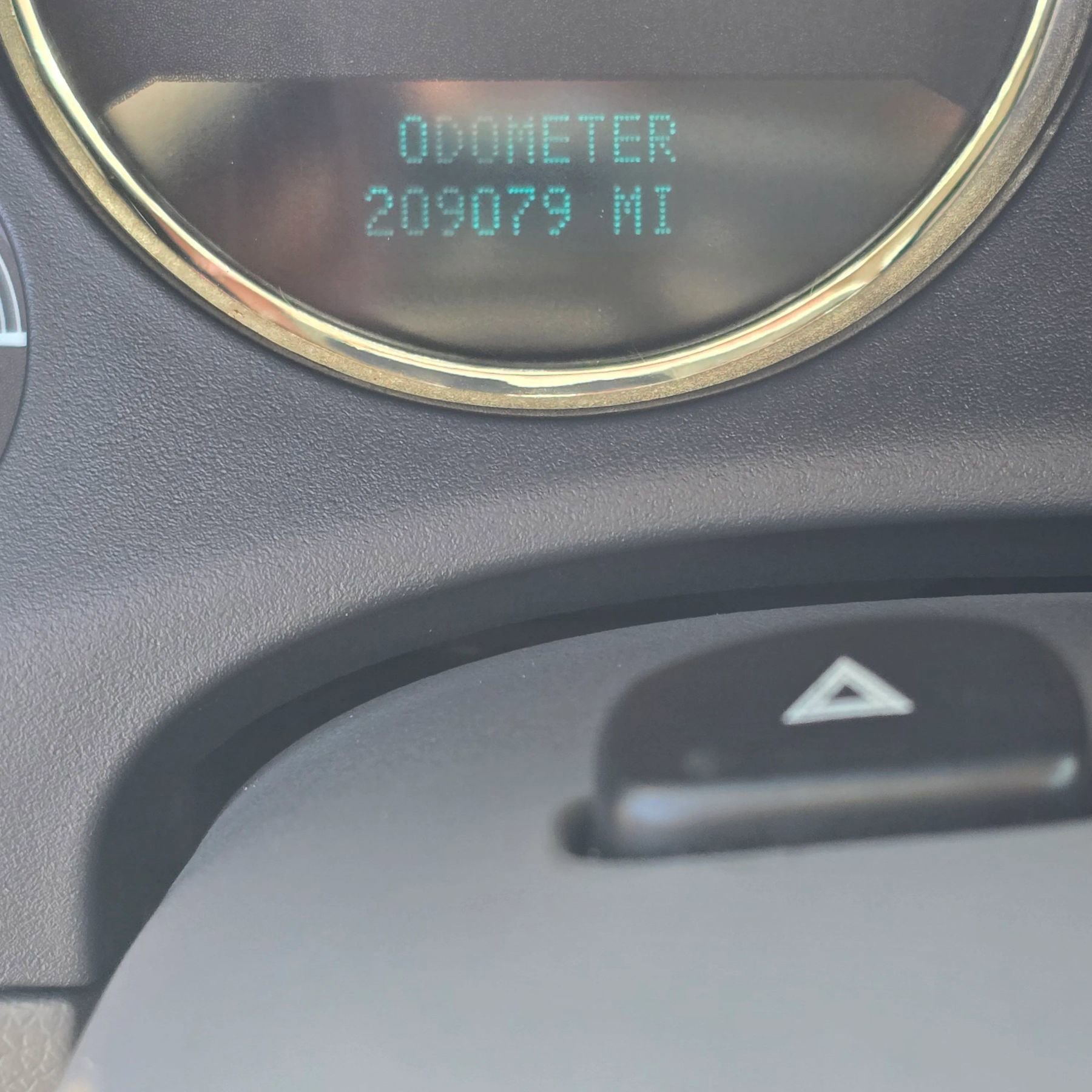Used 2008 Chevrolet Avalanche LTZ w/ LTZ Preferred Equipment Group AWD/4WD image 16