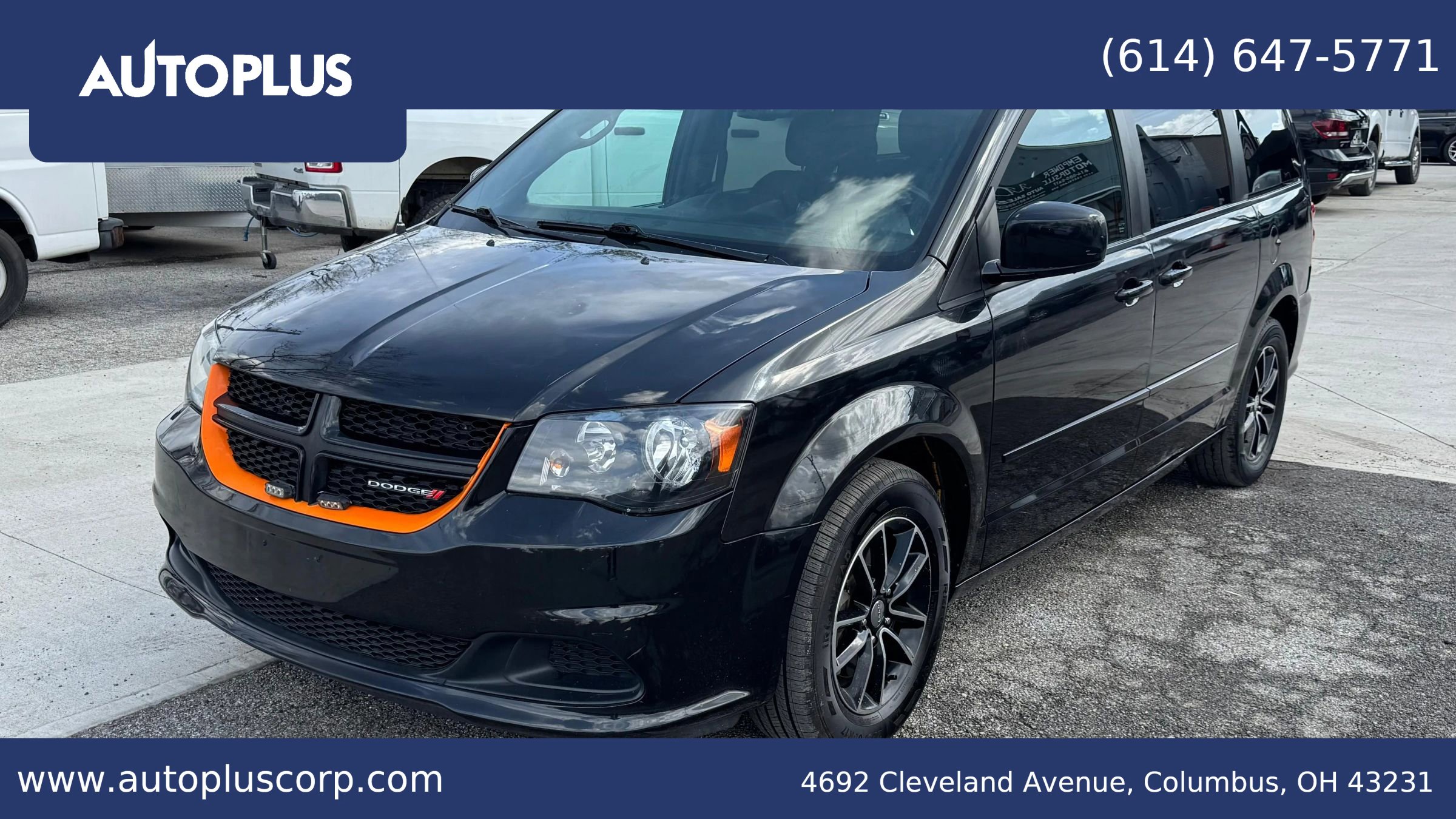 Used 2015 Dodge Grand Caravan SE FWD image 1