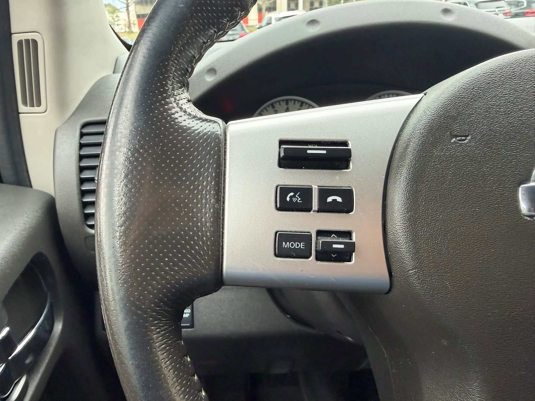 Used 2018 Nissan Frontier PRO-4X image 20