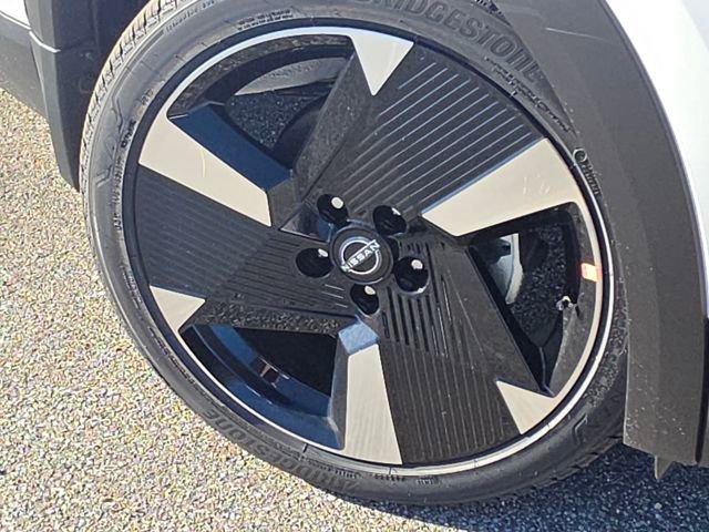 New 2026 Nissan Kicks SR w/ Cold Weather Package image 19