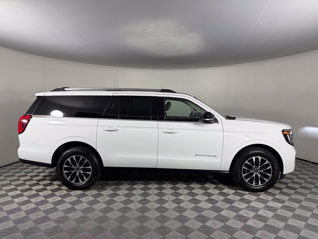 Used 2025 Ford Expedition Max Platinum AWD/4WD image 6