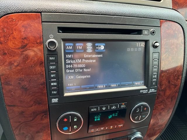 Used 2013 Chevrolet Avalanche LTZ AWD/4WD image 23
