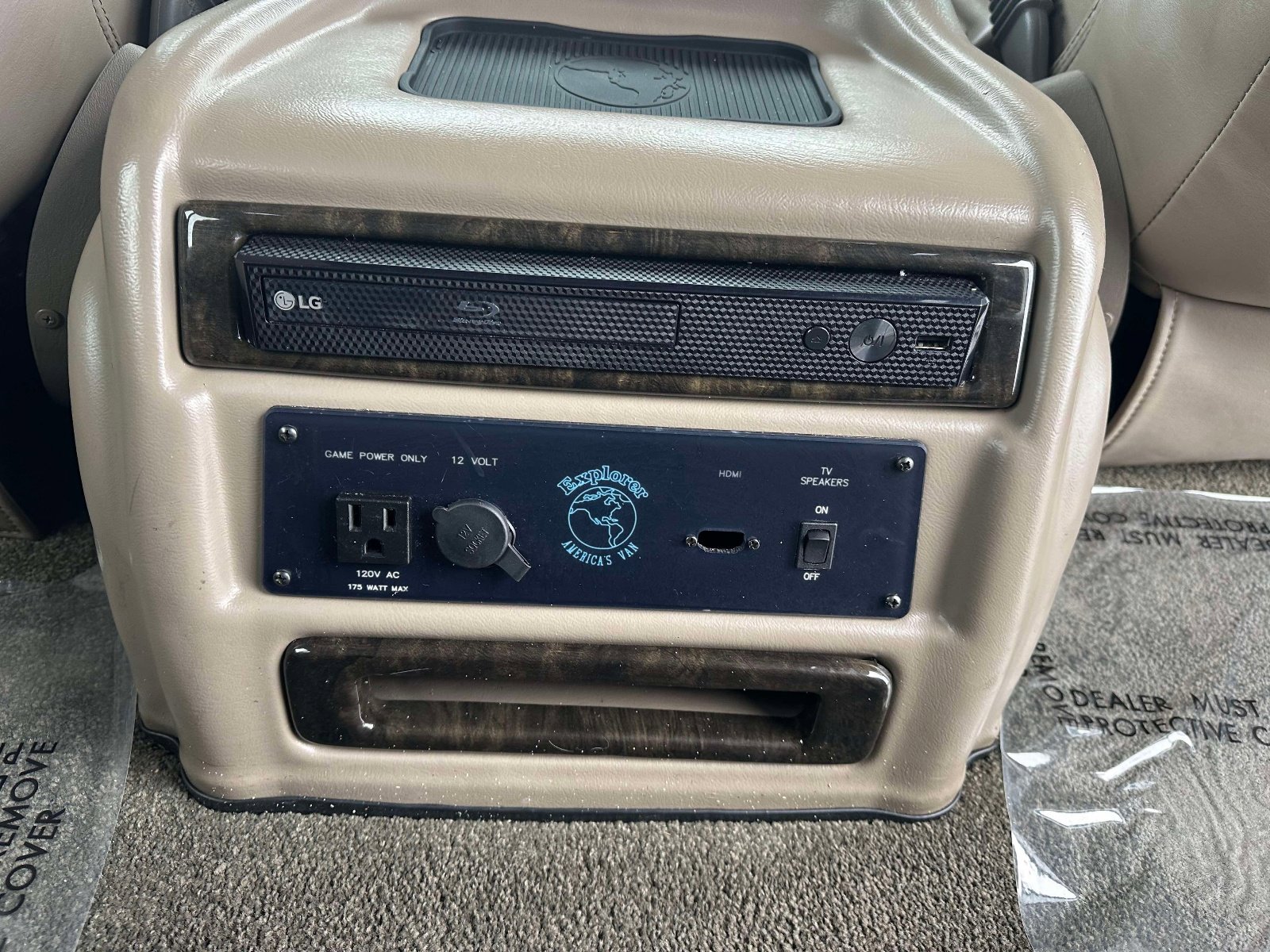 Used 2022 Chevrolet Express 2500 Extended w/ Enhanced Convenience Package image 37