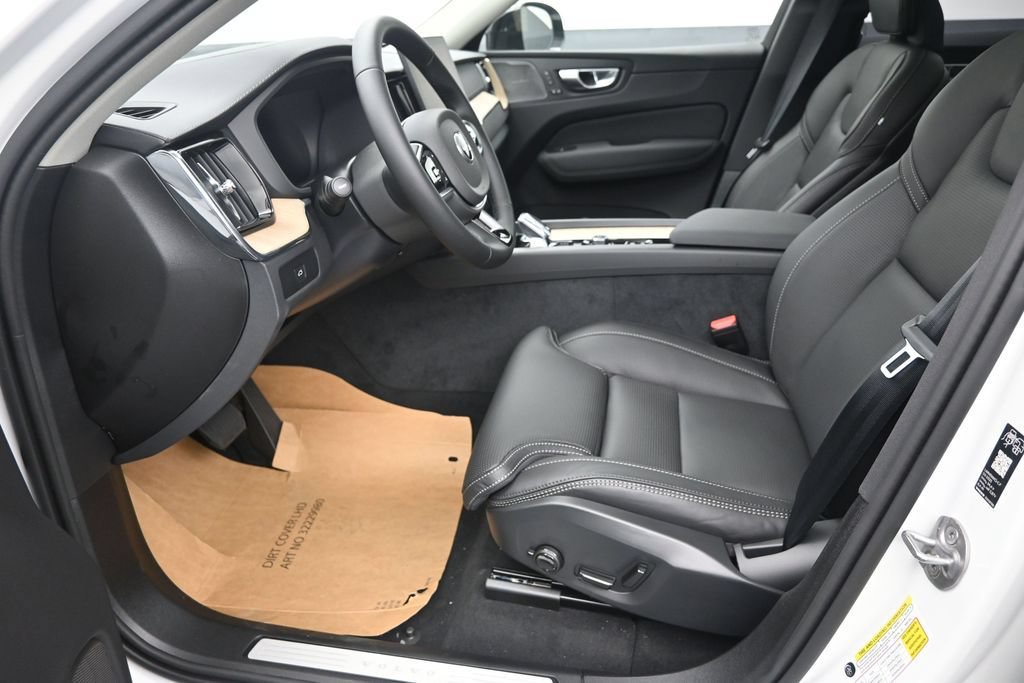 New 2026 Volvo XC60 B5 Ultra AWD/4WD image 11