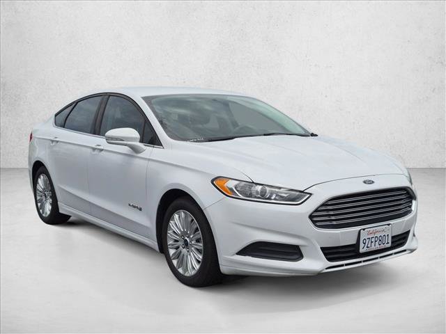 Used 2015 Ford Fusion SE FWD image 3