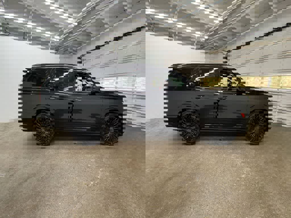 Used 2022 Cadillac Escalade Sport Platinum image 7