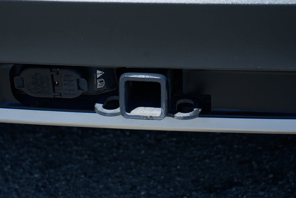 Used 2022 Ford Explorer XLT w/ Equipment Group 202A image 47