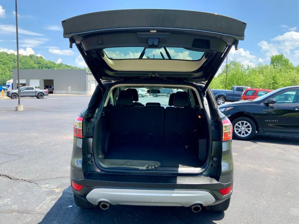 Used 2017 Ford Escape Titanium w/ Canadian Touring Package AWD/4WD image 13