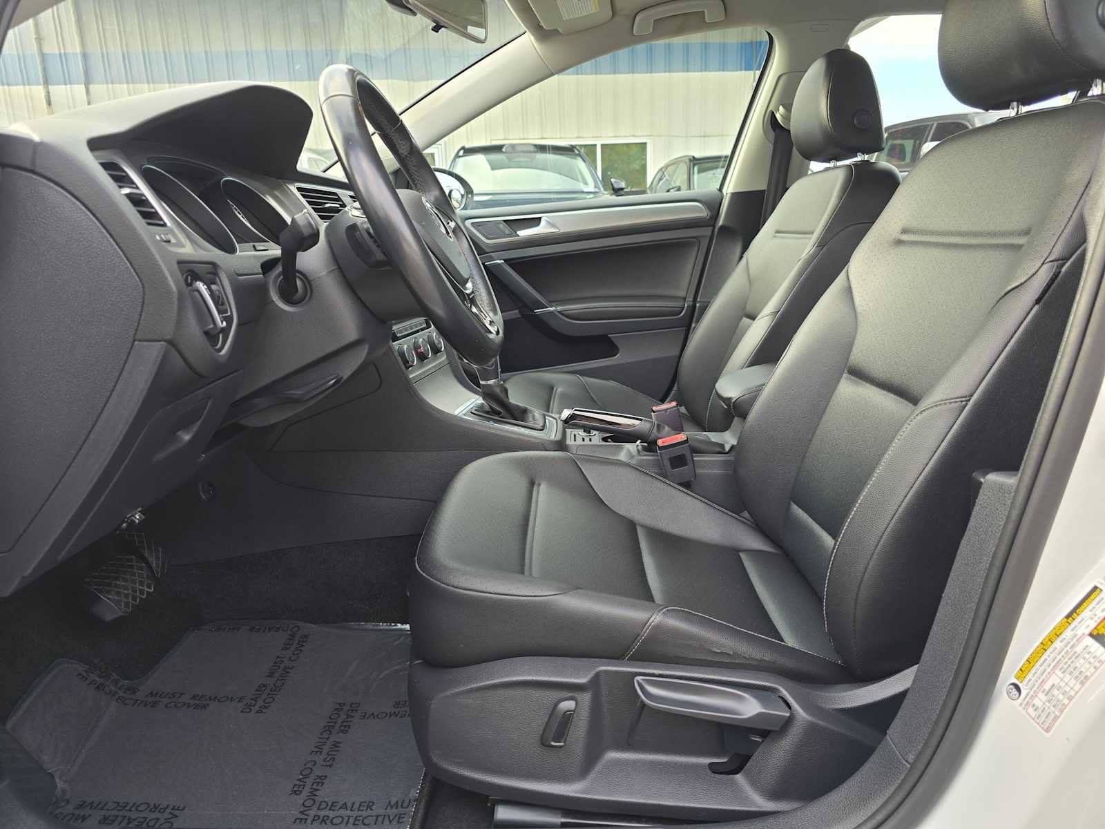 Used 2017 Volkswagen Golf Wolfsburg Edition FWD image 19