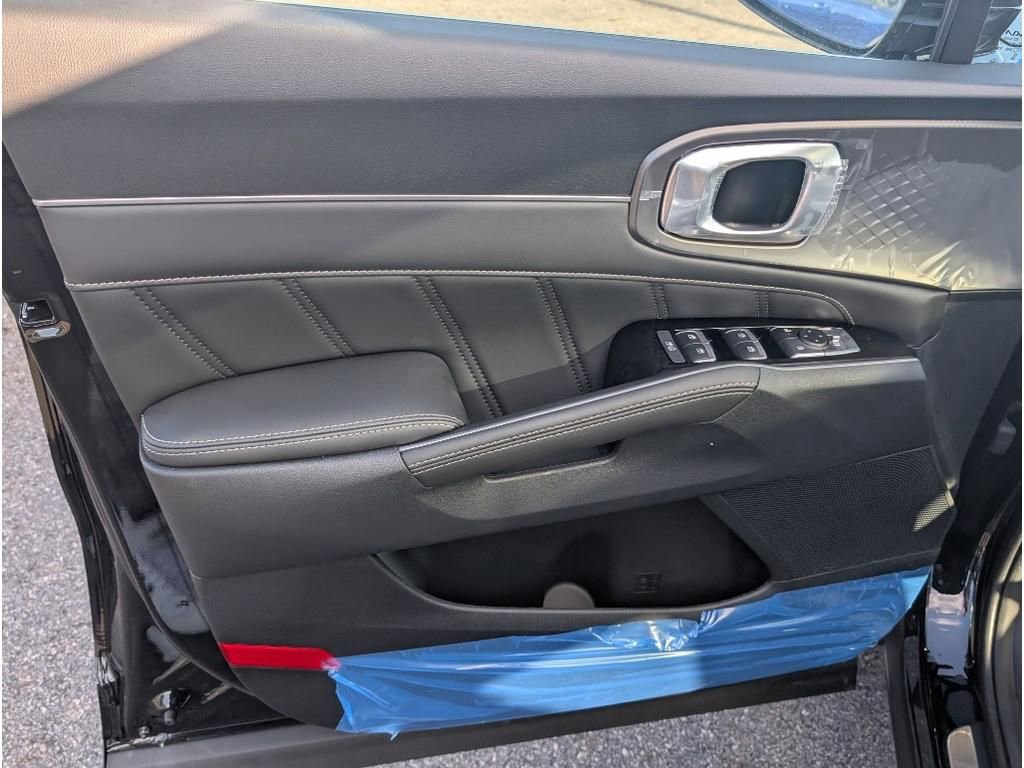 New 2025 Kia Sorento SX image 15