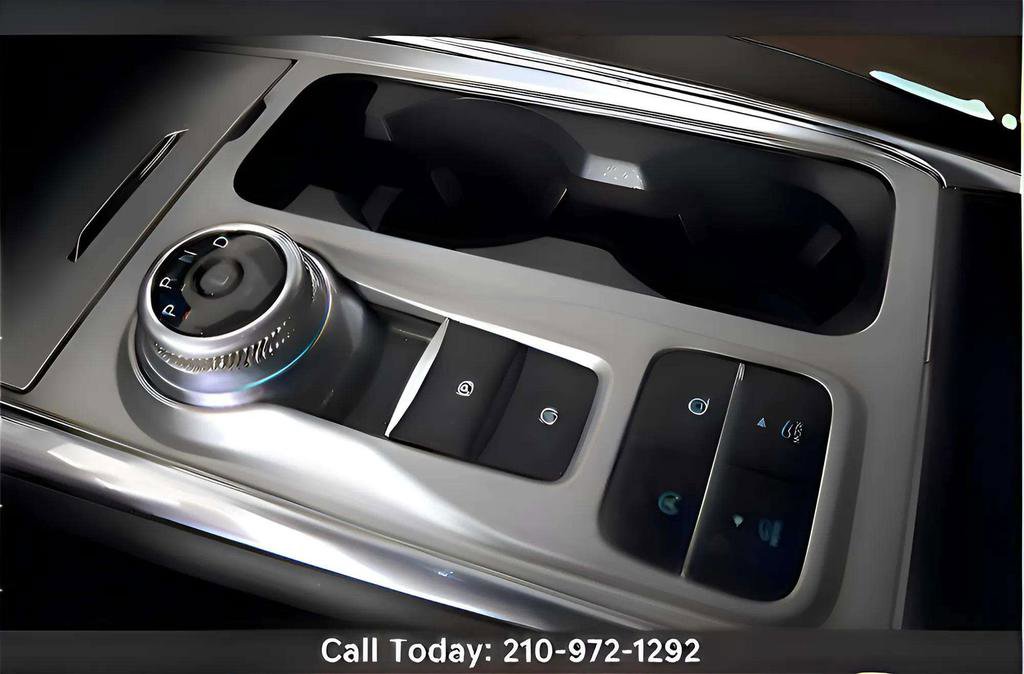 Used 2023 Ford Explorer King Ranch w/ Technology Package RWD image 24