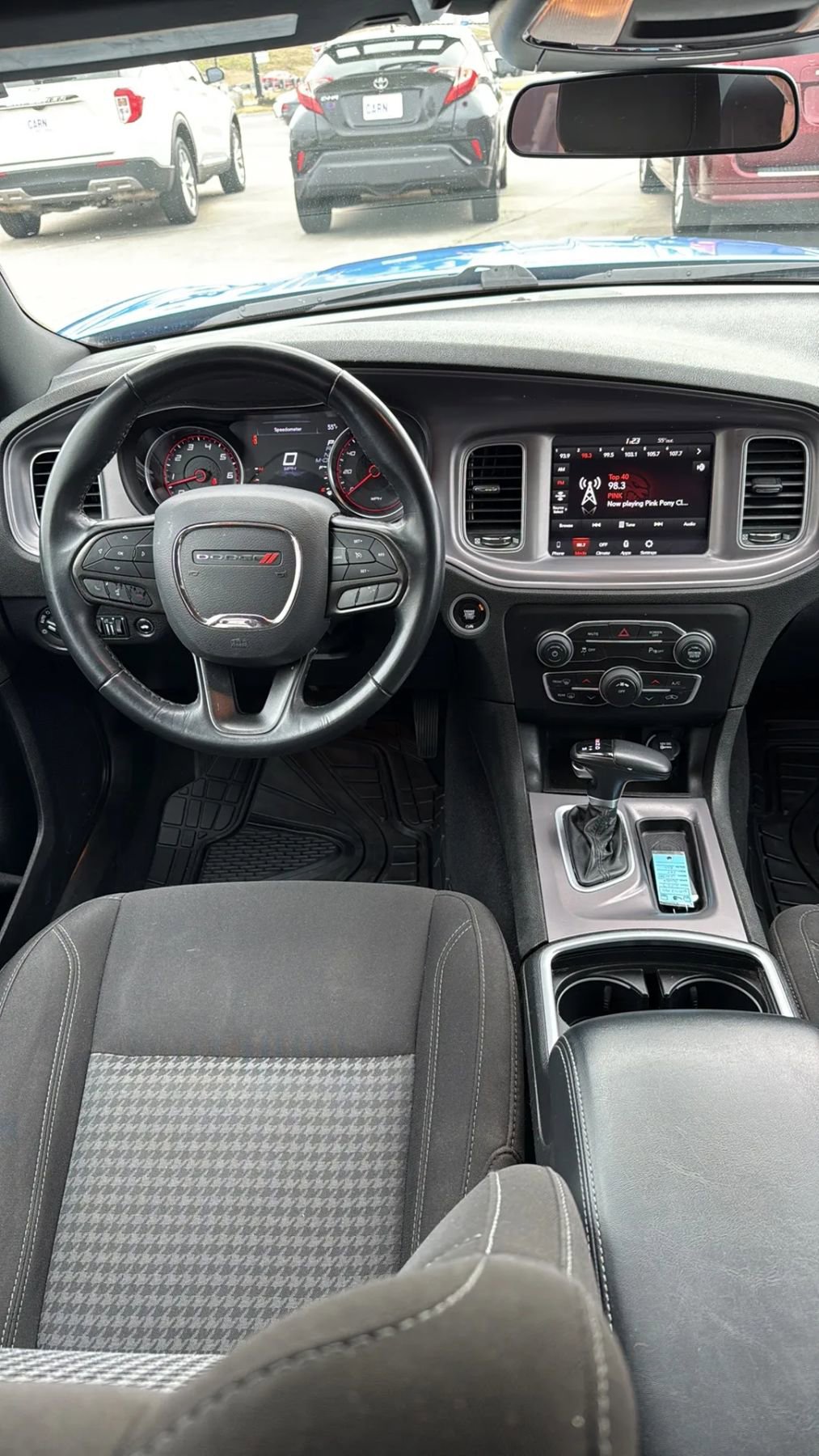 Used 2023 Dodge Charger SXT image 9