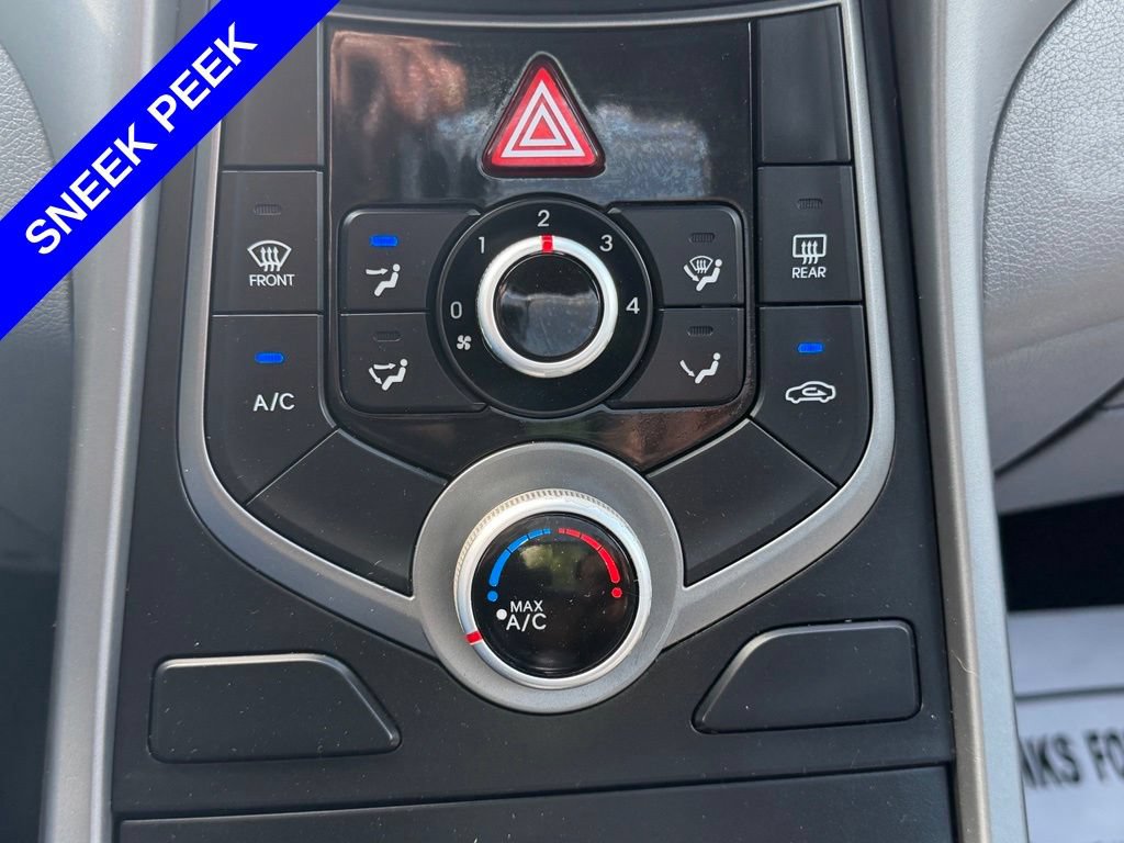 Used 2015 Hyundai Elantra SE w/ Option Group 02 FWD image 18