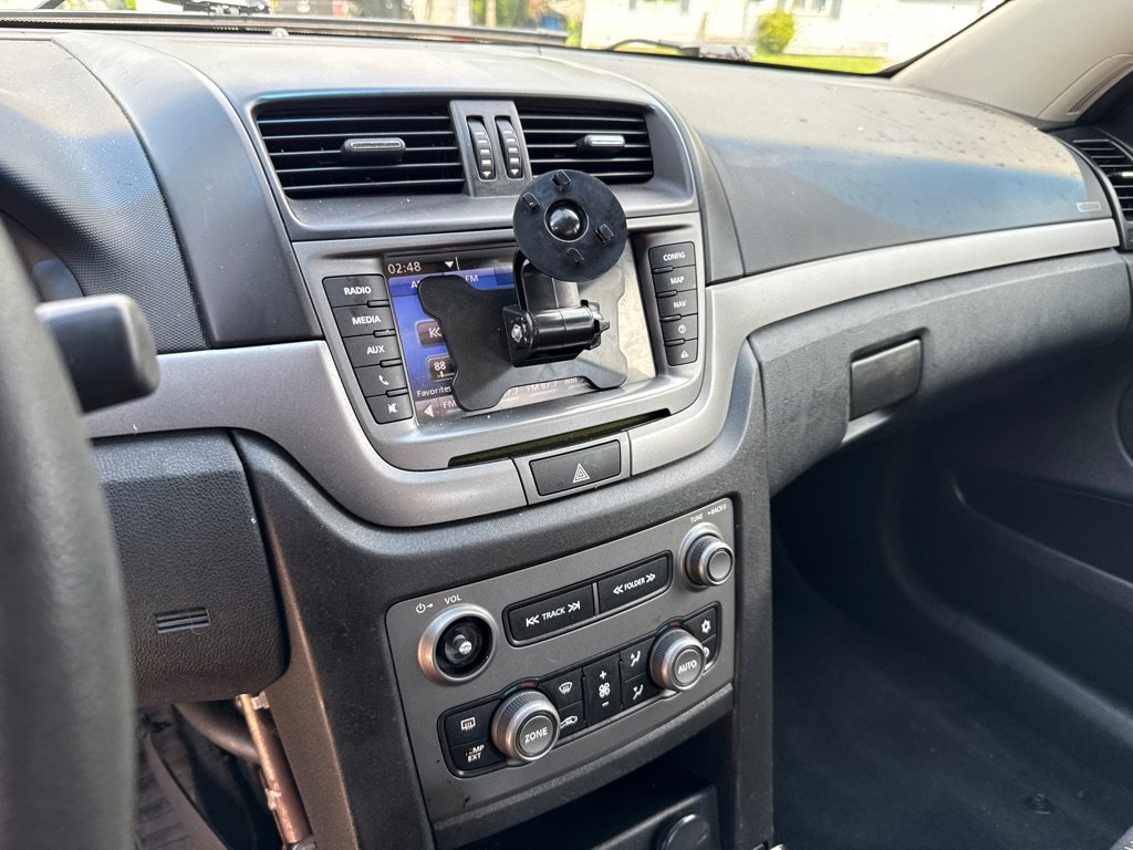 Used 2013 Chevrolet Caprice RWD image 16