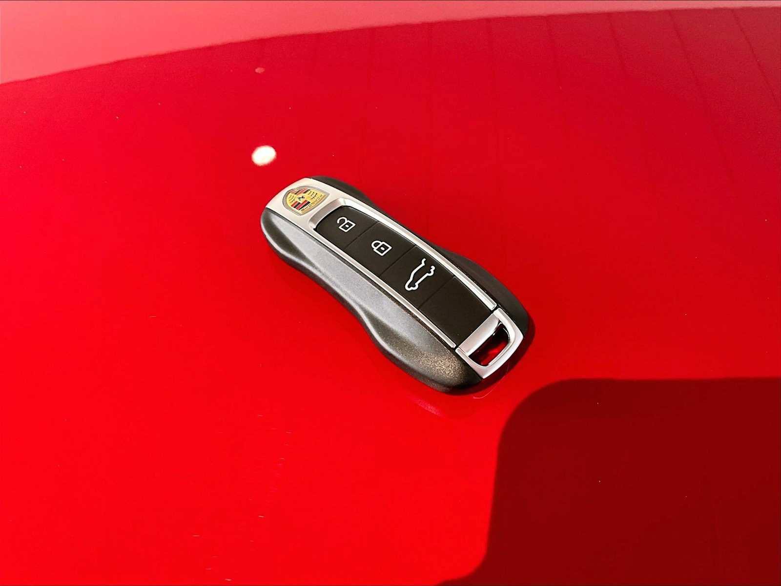 New 2026 Porsche Cayenne Coupe AWD/4WD image 21