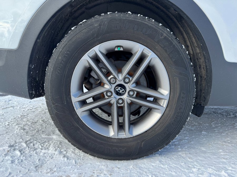 Used 2018 Hyundai Santa Fe Sport w/ 2.4L Value Package 02 image 13