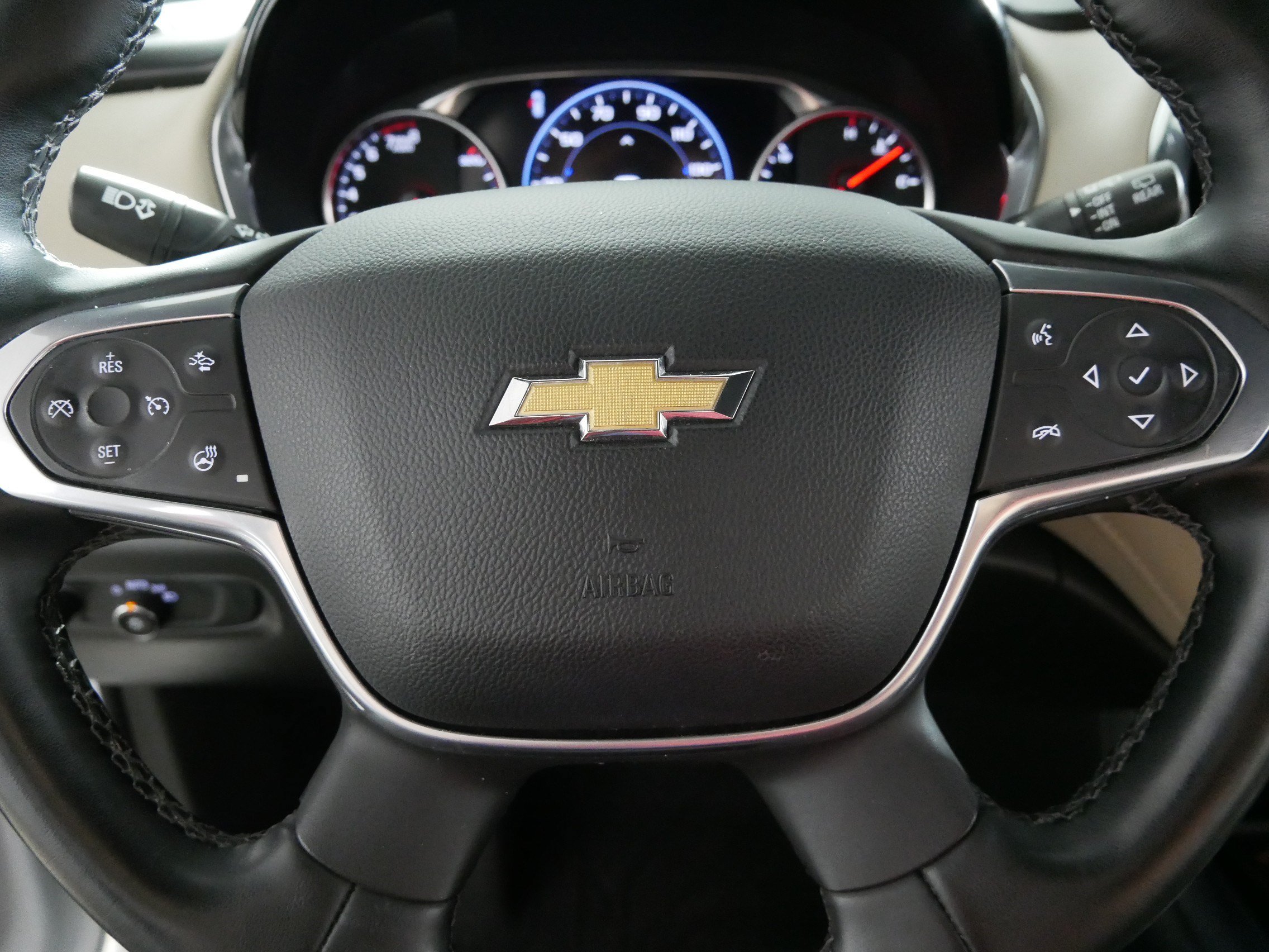 Certified 2023 Chevrolet Traverse Premier w/ LPO, Floor Liner Package AWD/4WD image 25