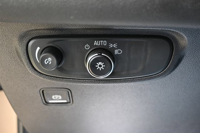 Used 2018 GMC Terrain SLE w/ Driver Convenience Package AWD/4WD image 40