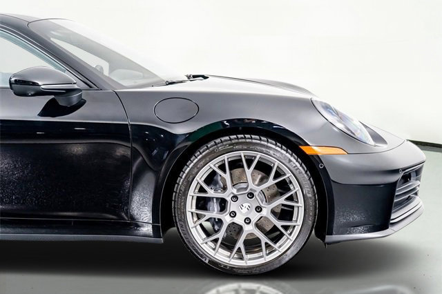Used 2025 Porsche 911 Carrera image 96