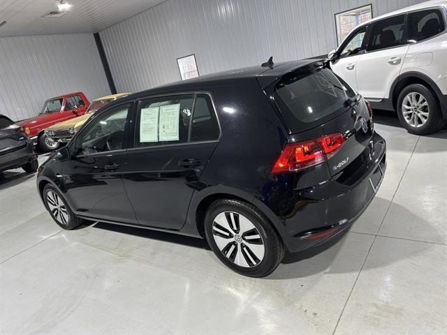Used 2016 Volkswagen e-Golf SE image 5
