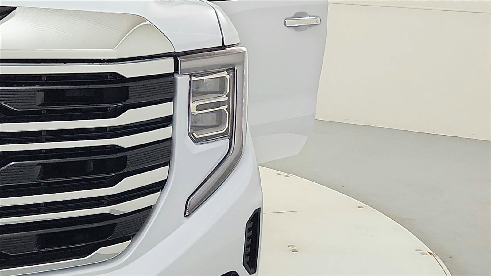 New 2026 GMC Sierra 1500 SLT AWD/4WD image 36