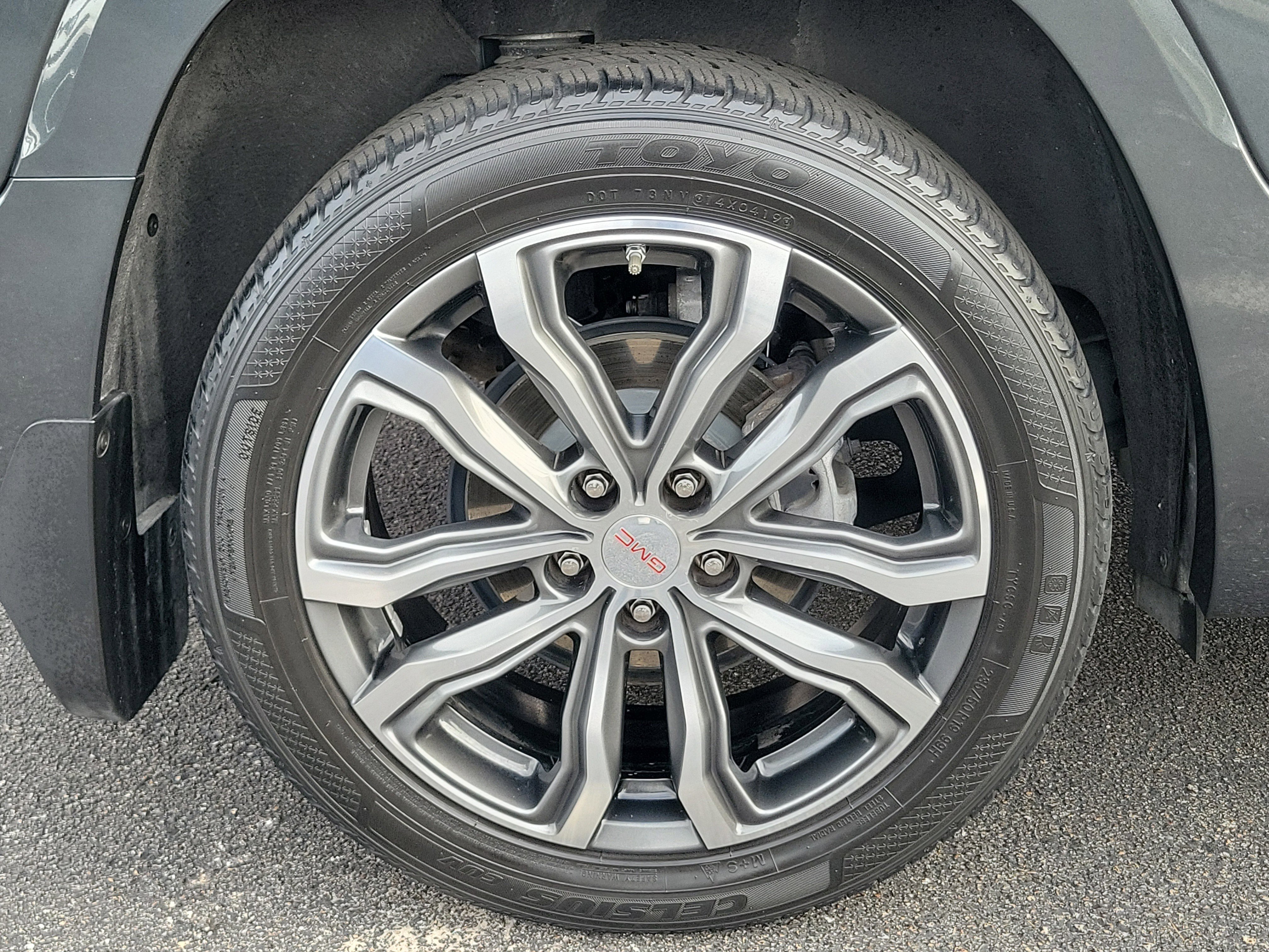 Used 2018 GMC Terrain Denali w/ Advanced Safety Package image 9