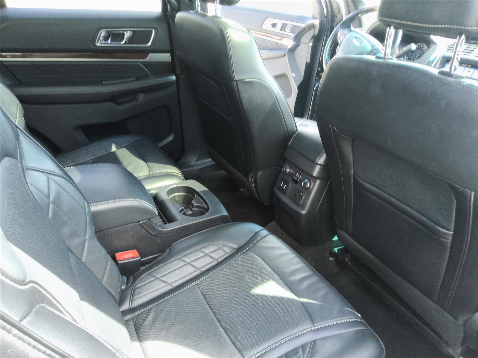 Used 2017 Ford Explorer Platinum image 24