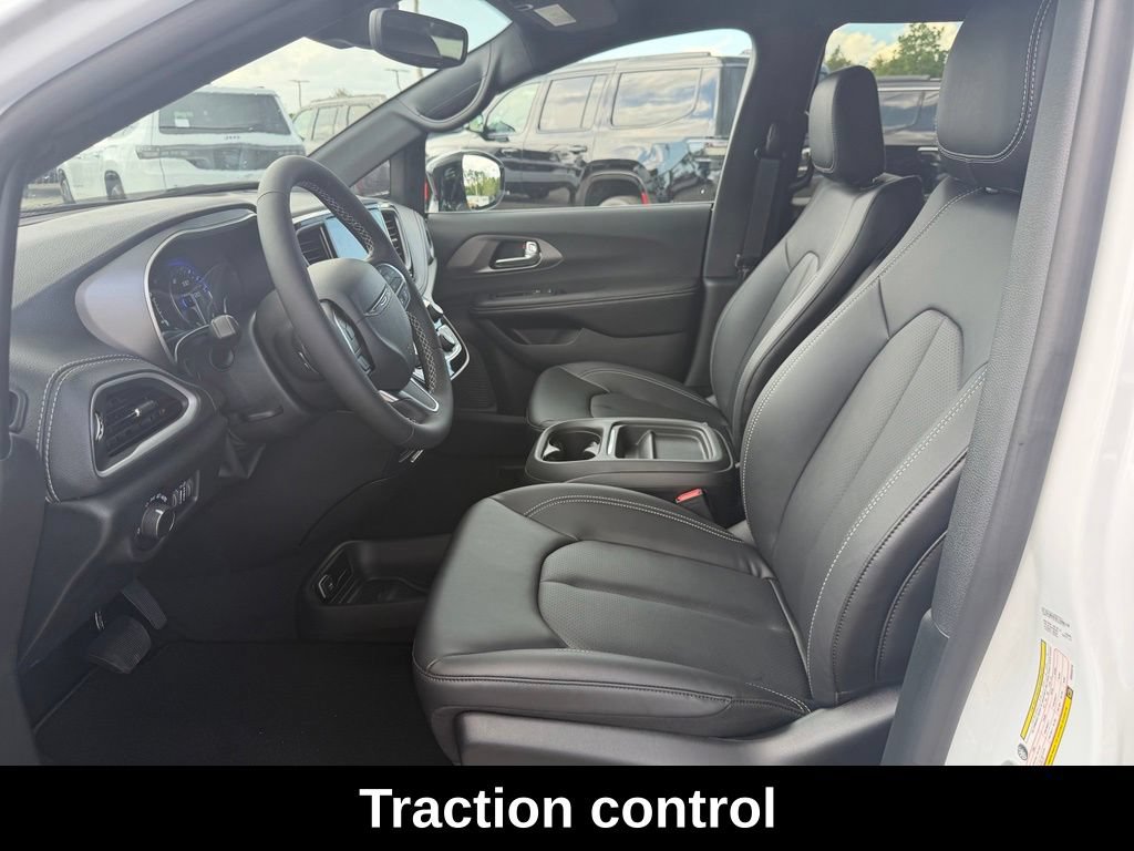 New 2027 Chrysler Pacifica Select w/ Family Tech Group FWD image 9