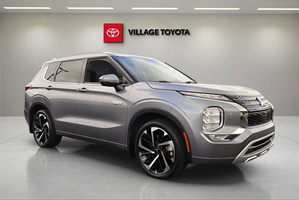 Used 2023 Mitsubishi Outlander SEL AWD/4WD image 7