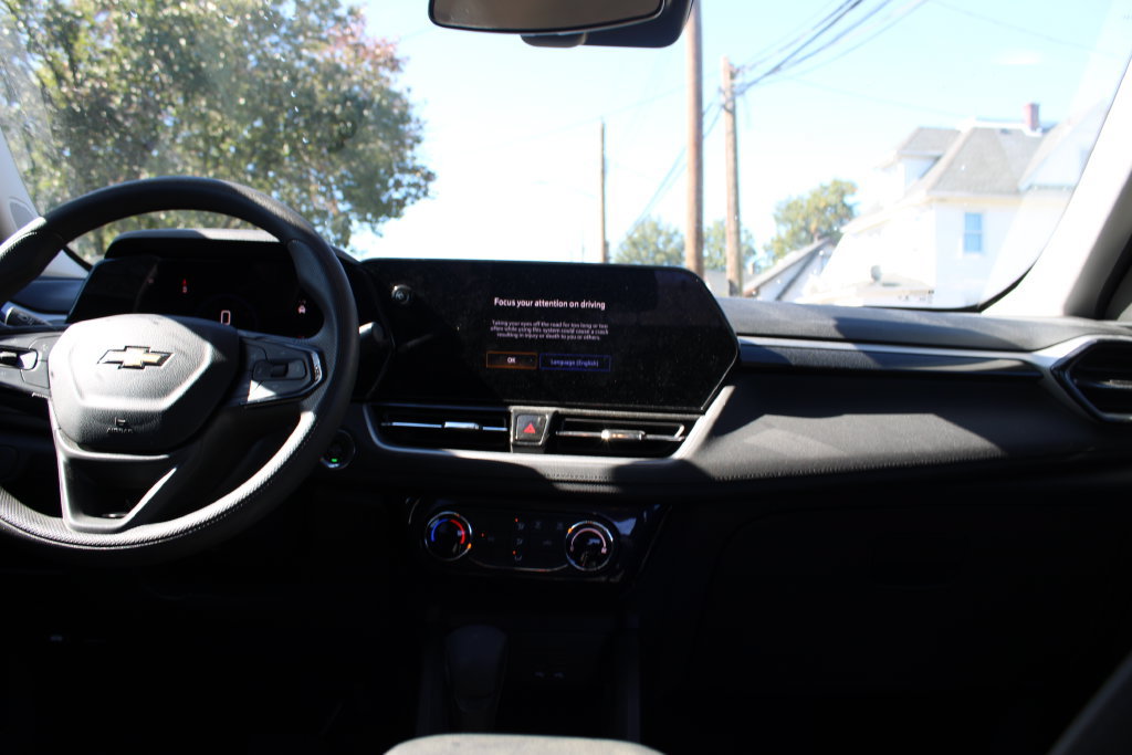 Used 2025 Chevrolet TrailBlazer LT AWD/4WD image 28