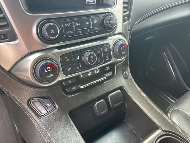 Used 2020 Chevrolet Suburban LT RWD image 23