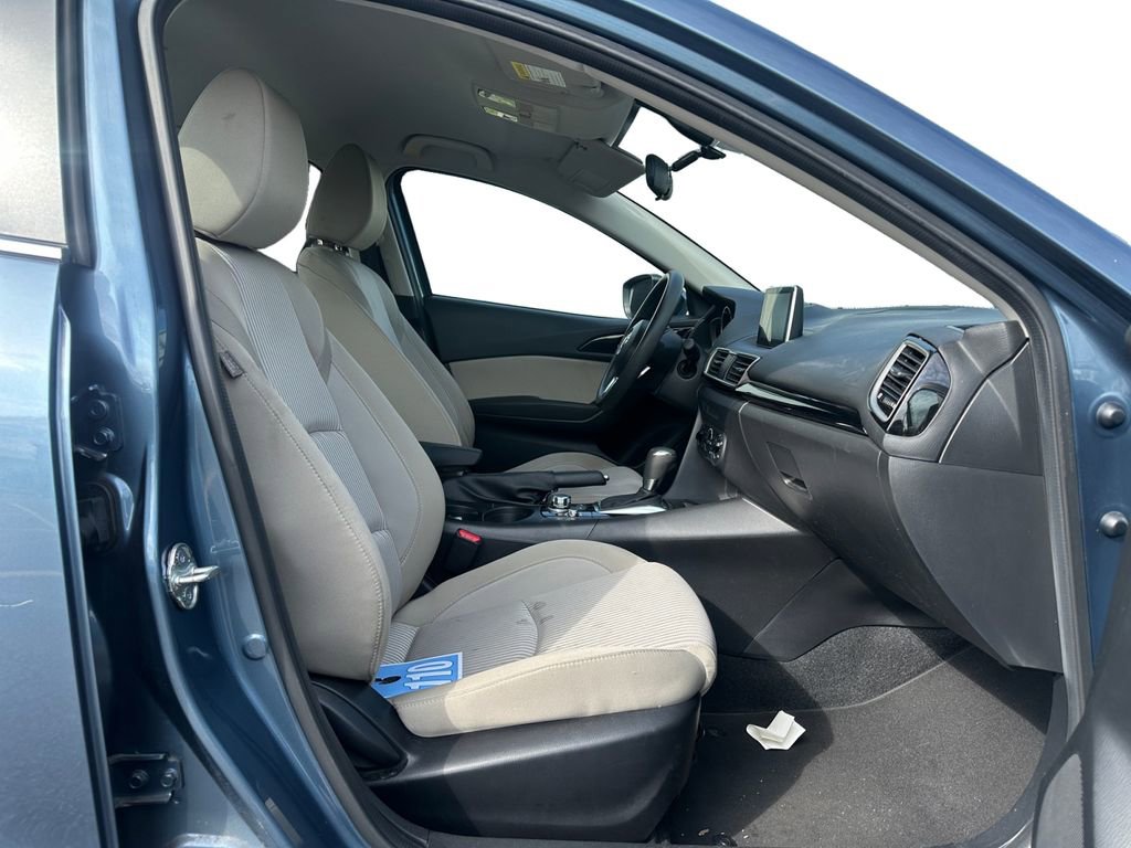 Used 2016 MAZDA MAZDA3 i Sport w/ Preferred Equipment Package image 11