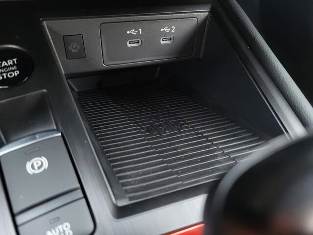 New 2025 Nissan Kicks SR w/ Illumination Package image 15