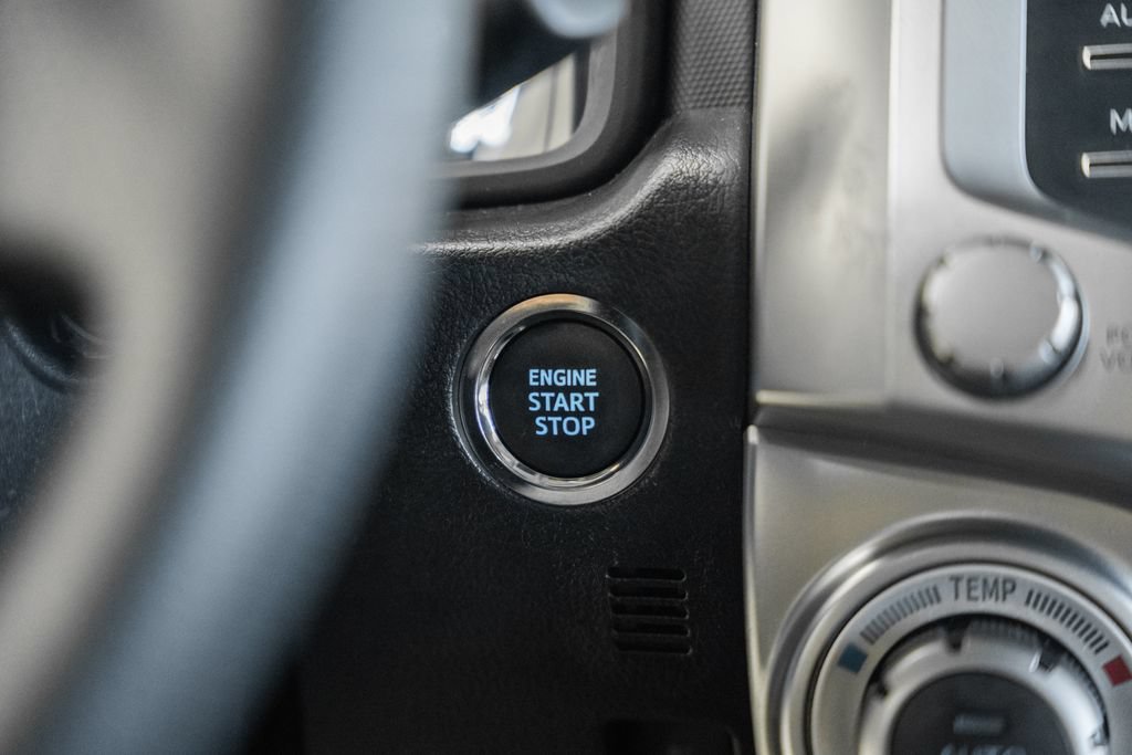 Used 2023 Toyota 4Runner Limited AWD/4WD image 25