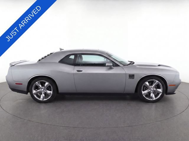 Used 2018 Dodge Challenger R/T RWD image 12