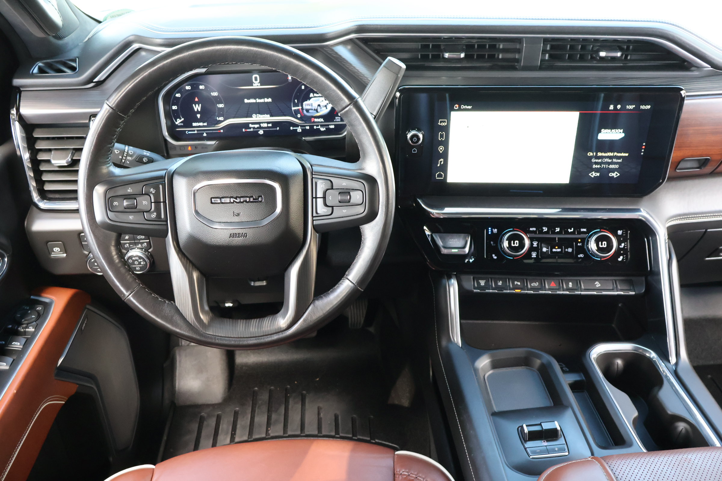 Used 2024 GMC Sierra 3500 Denali Ultimate AWD/4WD image 21