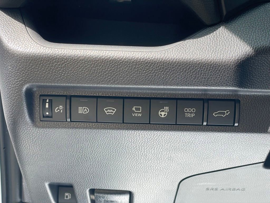 Used 2025 Toyota RAV4 XSE w/ Advanced Technology Package AWD/4WD image 29