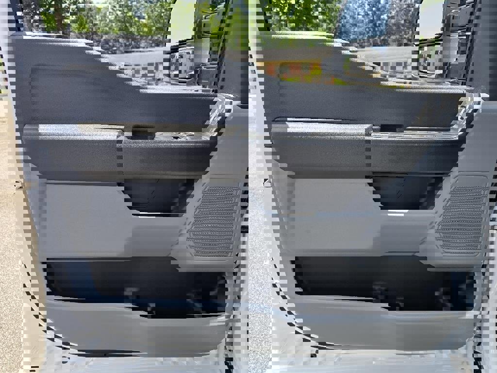 New 2026 Ford F350 XL w/ XL Chrome Package image 6