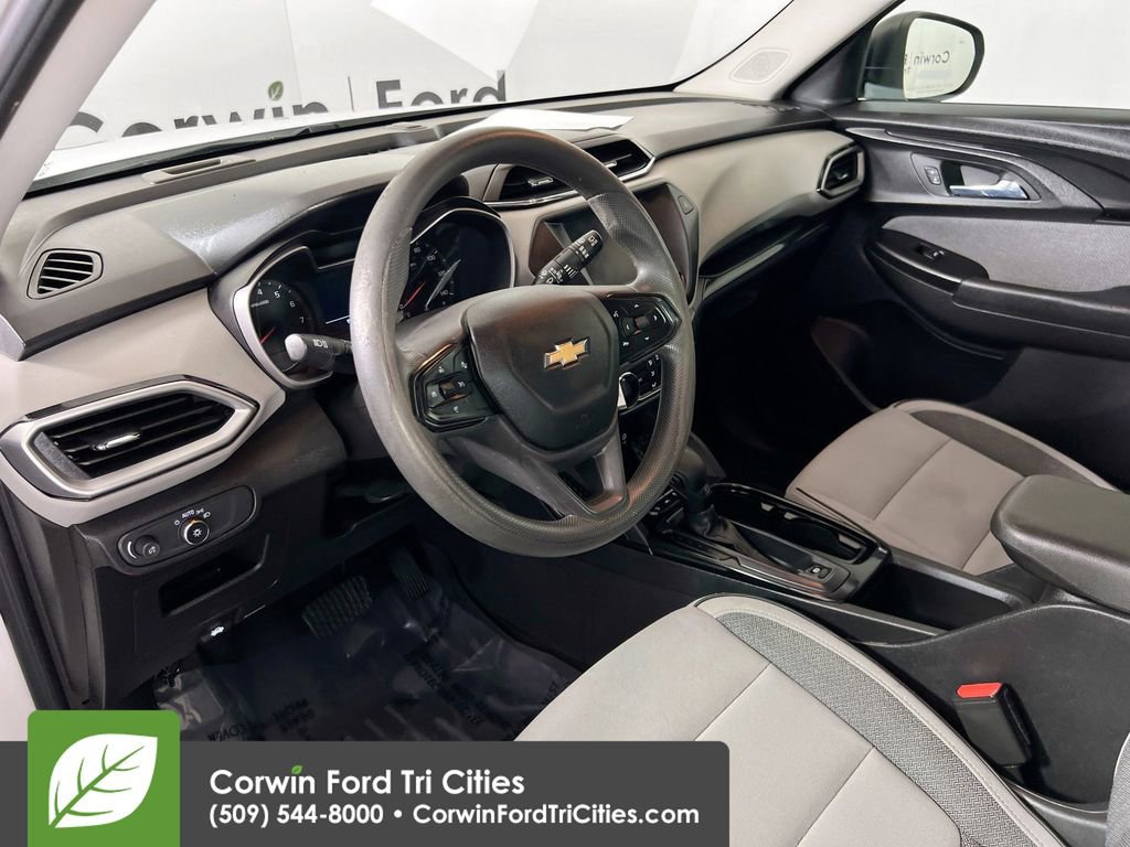 Used 2021 Chevrolet TrailBlazer LS AWD/4WD image 3