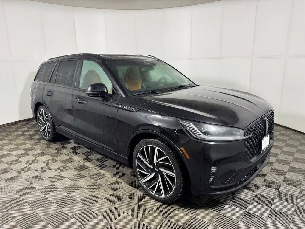 Certified 2025 Lincoln Aviator Black Label w/ Jet Appearance Package image 7