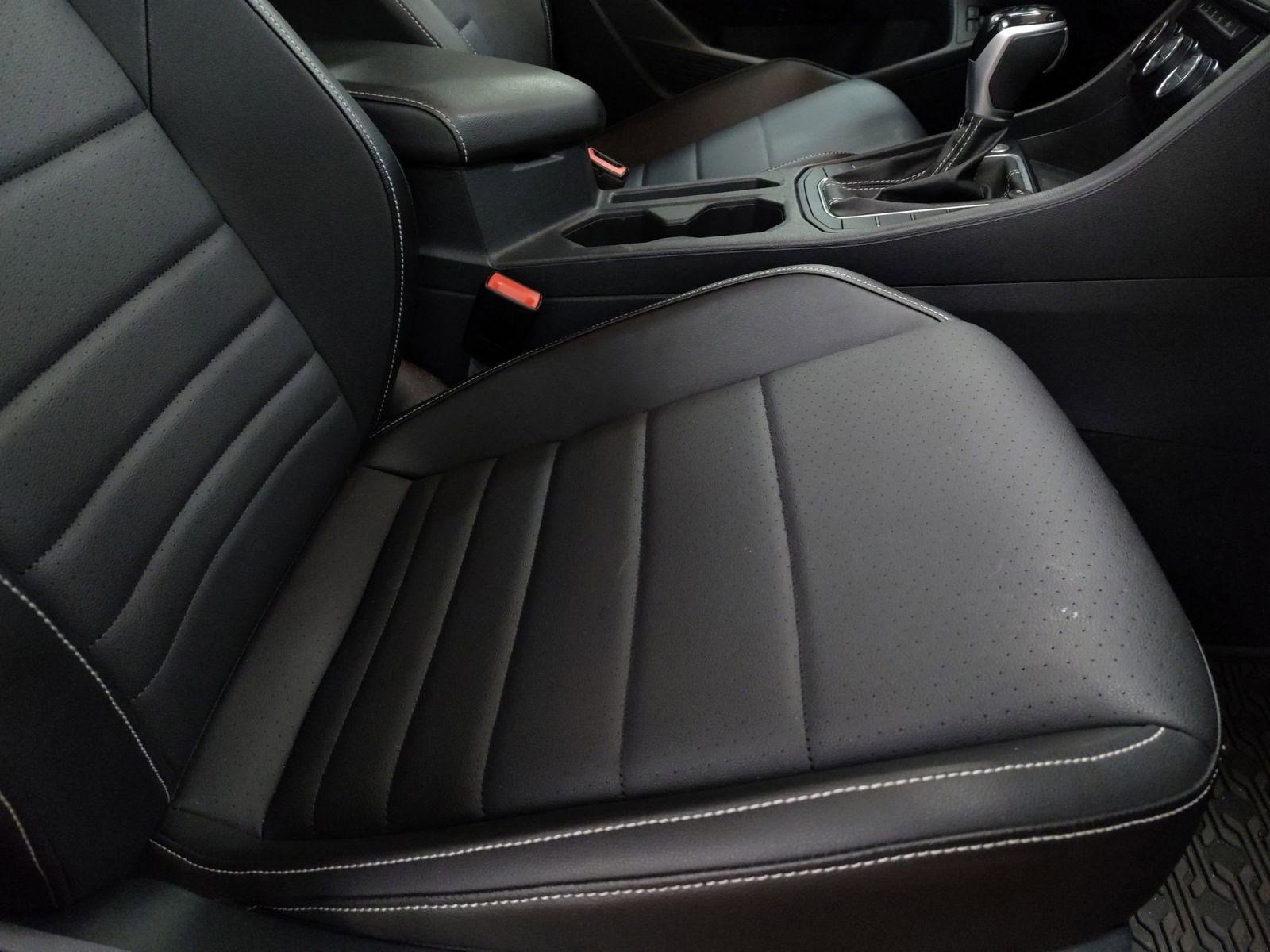 Used 2022 Volkswagen Jetta SE image 25