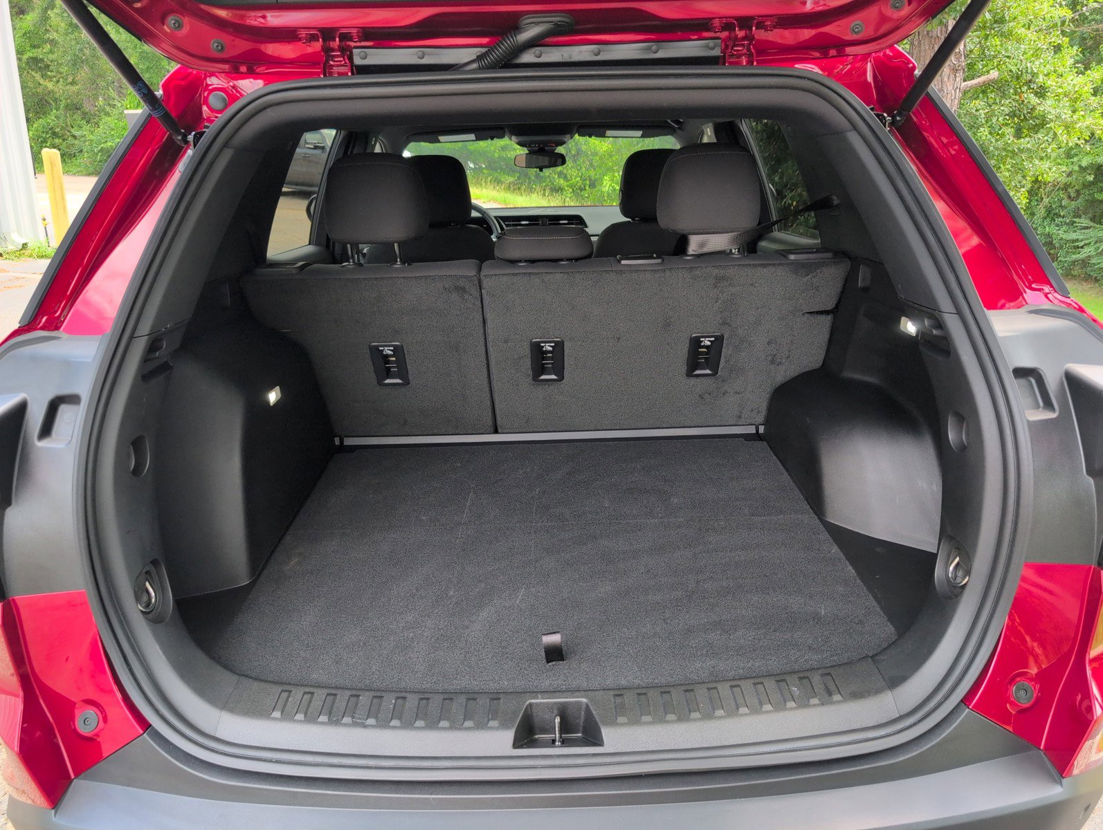 Used 2025 GMC Terrain Elevation image 33