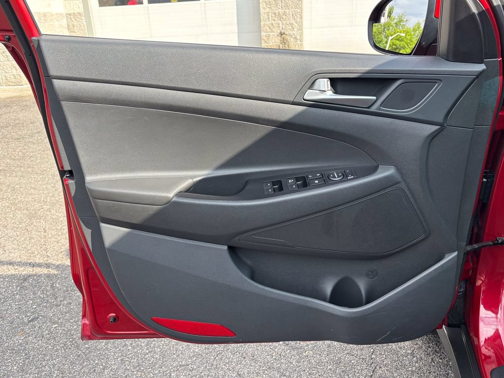 Used 2021 Hyundai Tucson SE FWD image 16