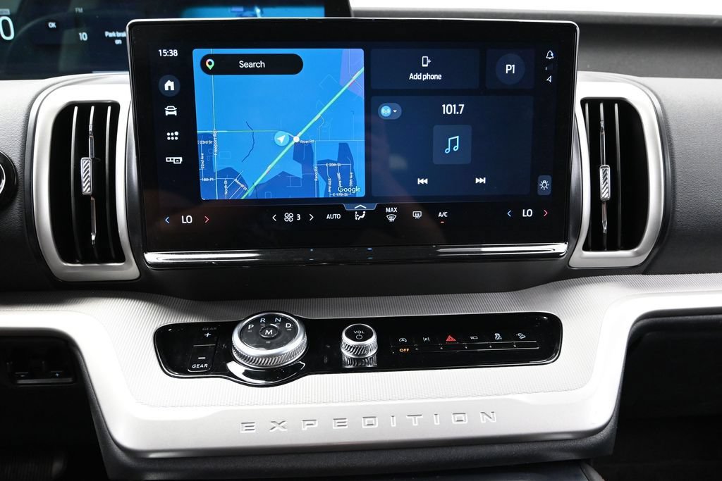 Used 2025 Ford Expedition Max Active AWD/4WD image 35