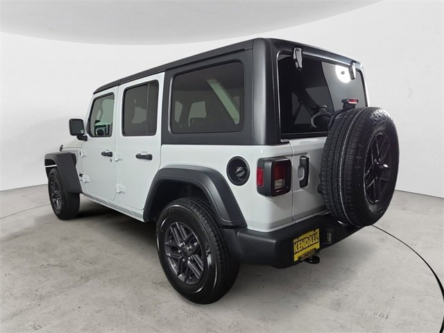 Used 2024 Jeep Wrangler Sport S image 3